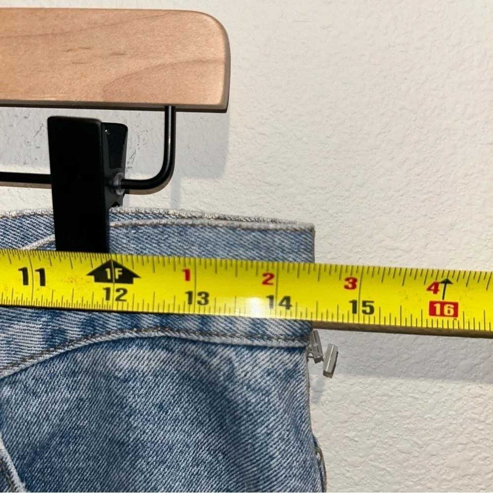 Vintage 90s Express Women’s Blue Jeans - High Rise, Slim Fit, Tapered Leg - Picture 8 of 9